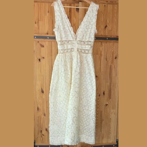 NEW FOR LOVE AND LEMONS SNOWFLAKE DAISY MESH MIDI DRESS IN CREAM SIZE S - Picture 8 of 11
